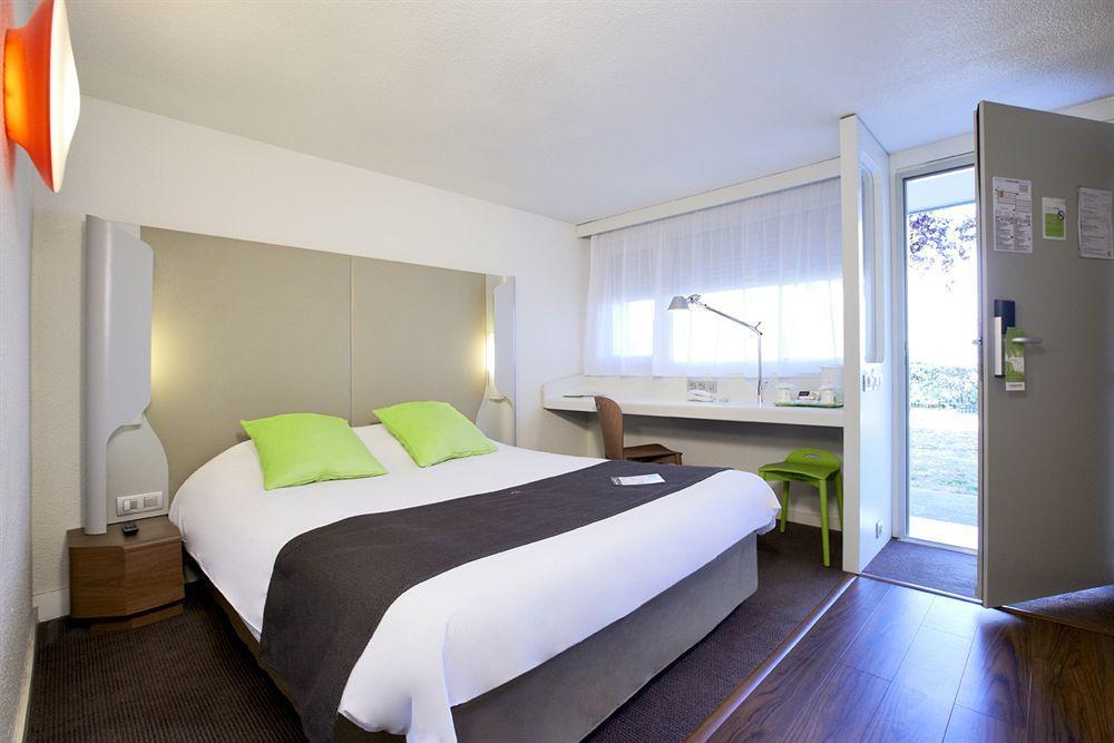 Campanile Creteil Centre Hotel Exterior photo