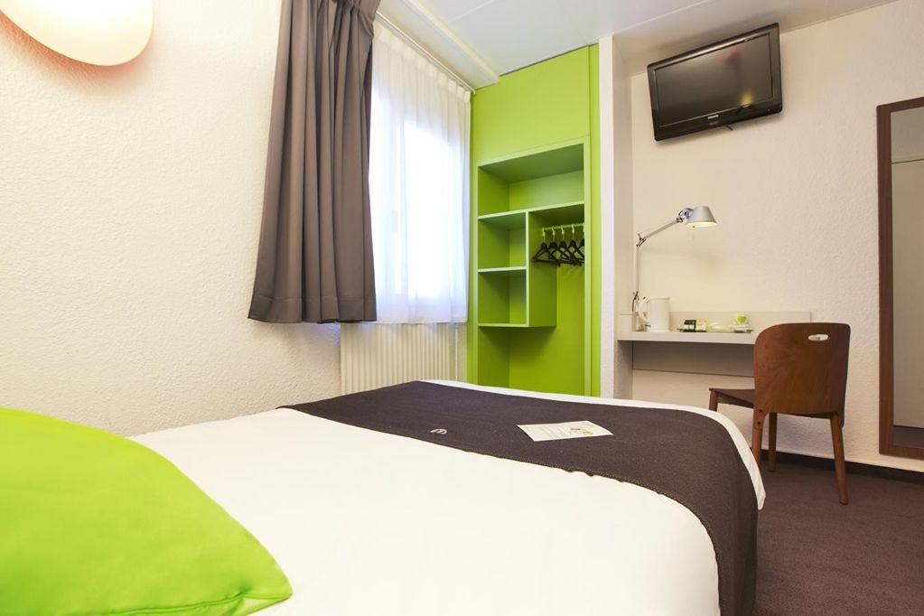 Campanile Creteil Centre Hotel Room photo