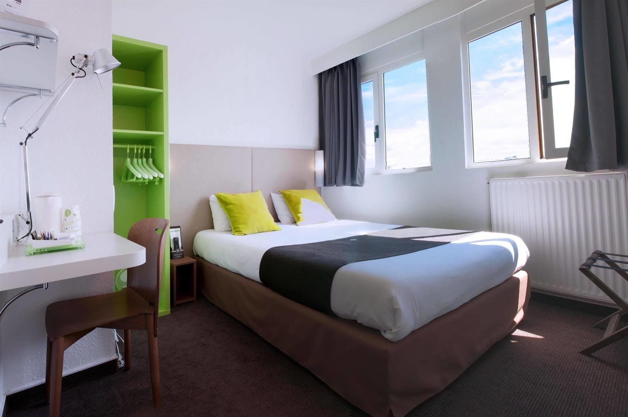 Campanile Creteil Centre Hotel Exterior photo