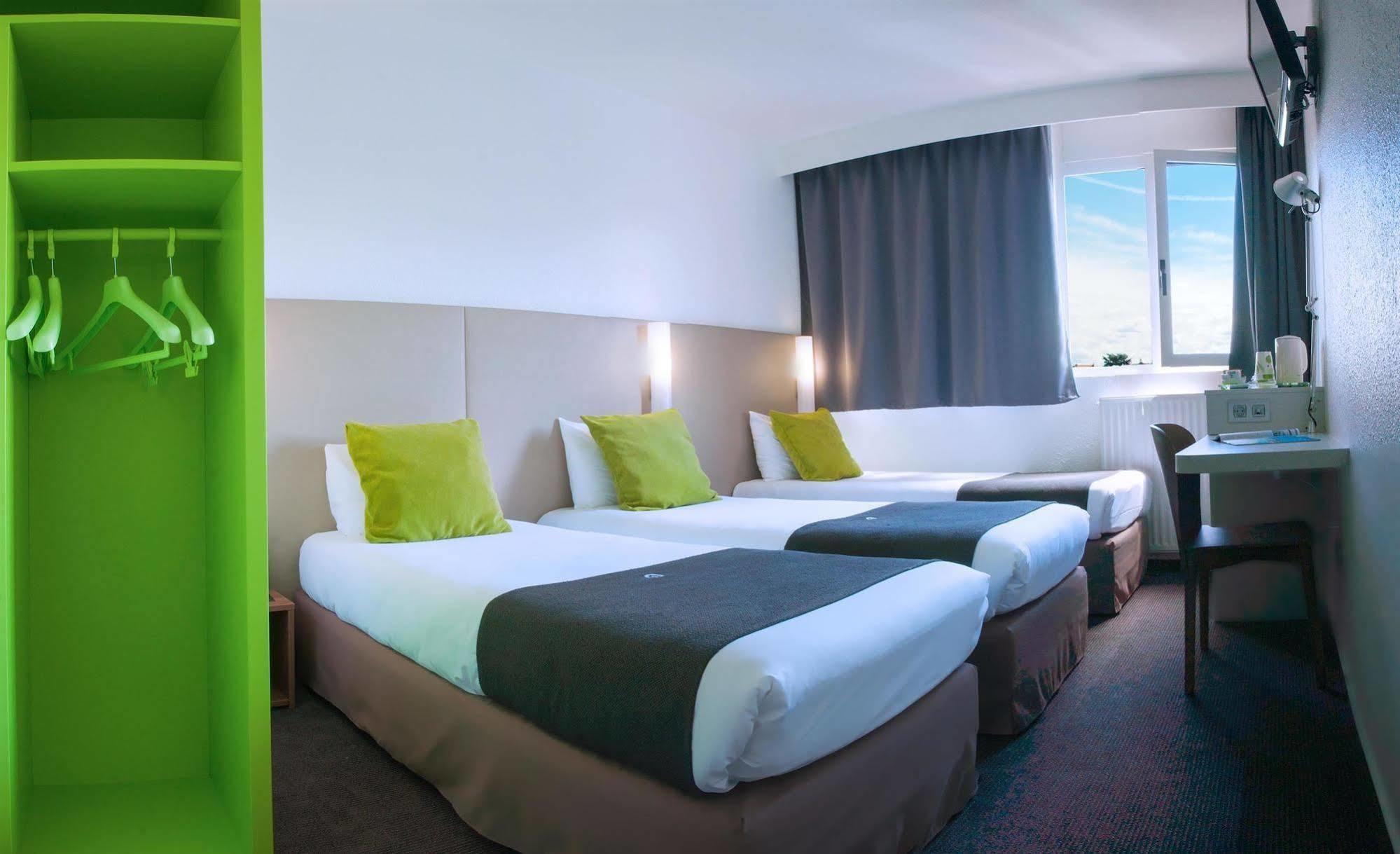 Campanile Creteil Centre Hotel Exterior photo