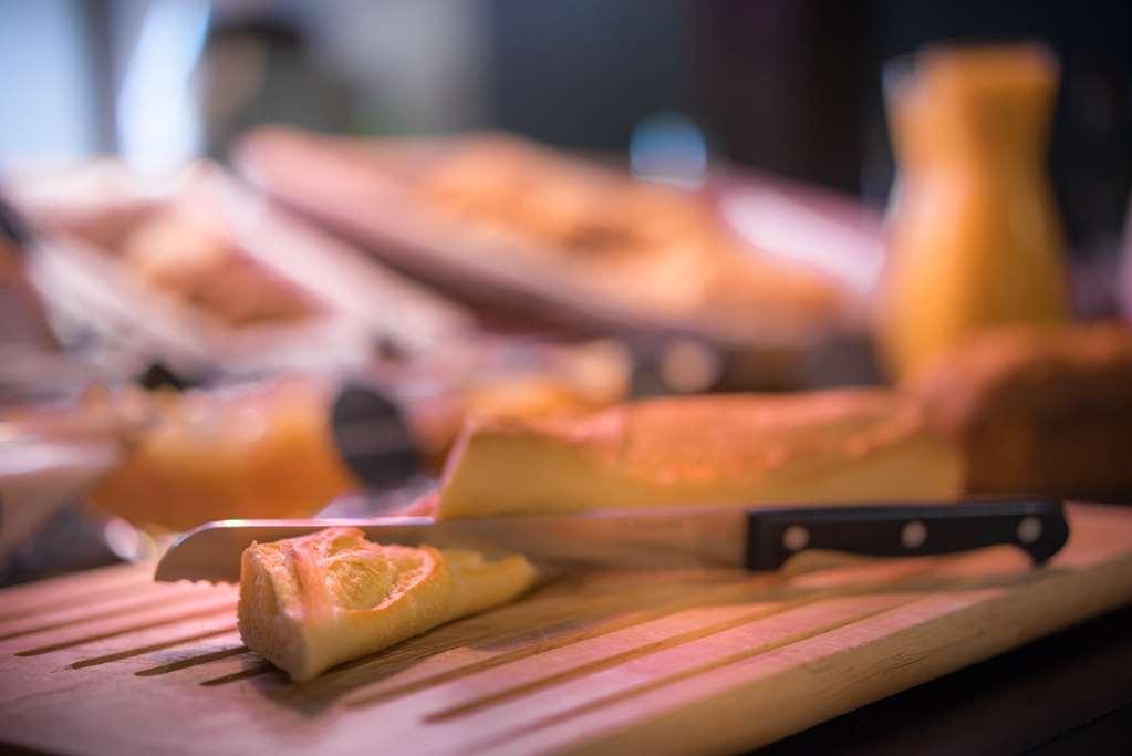 Campanile Creteil Centre Hotel Restaurant photo